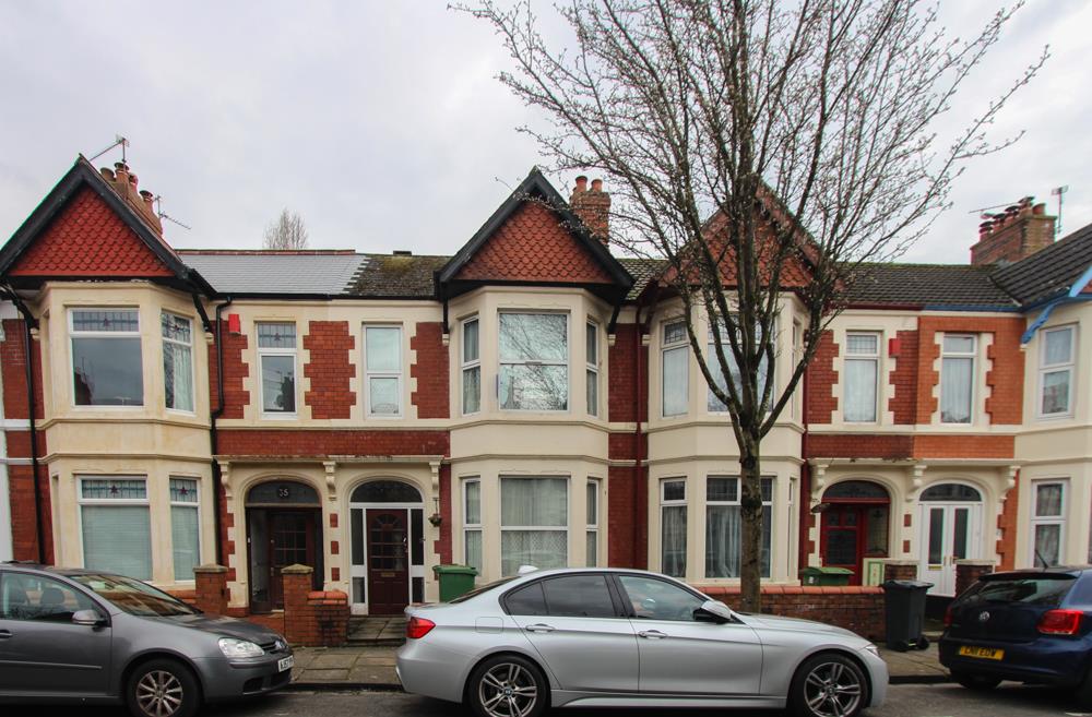 Inglefield Avenue, Heath